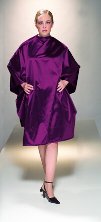OLIVIA GARDEN Charm pláštenka na farbenie a strihanie bordová